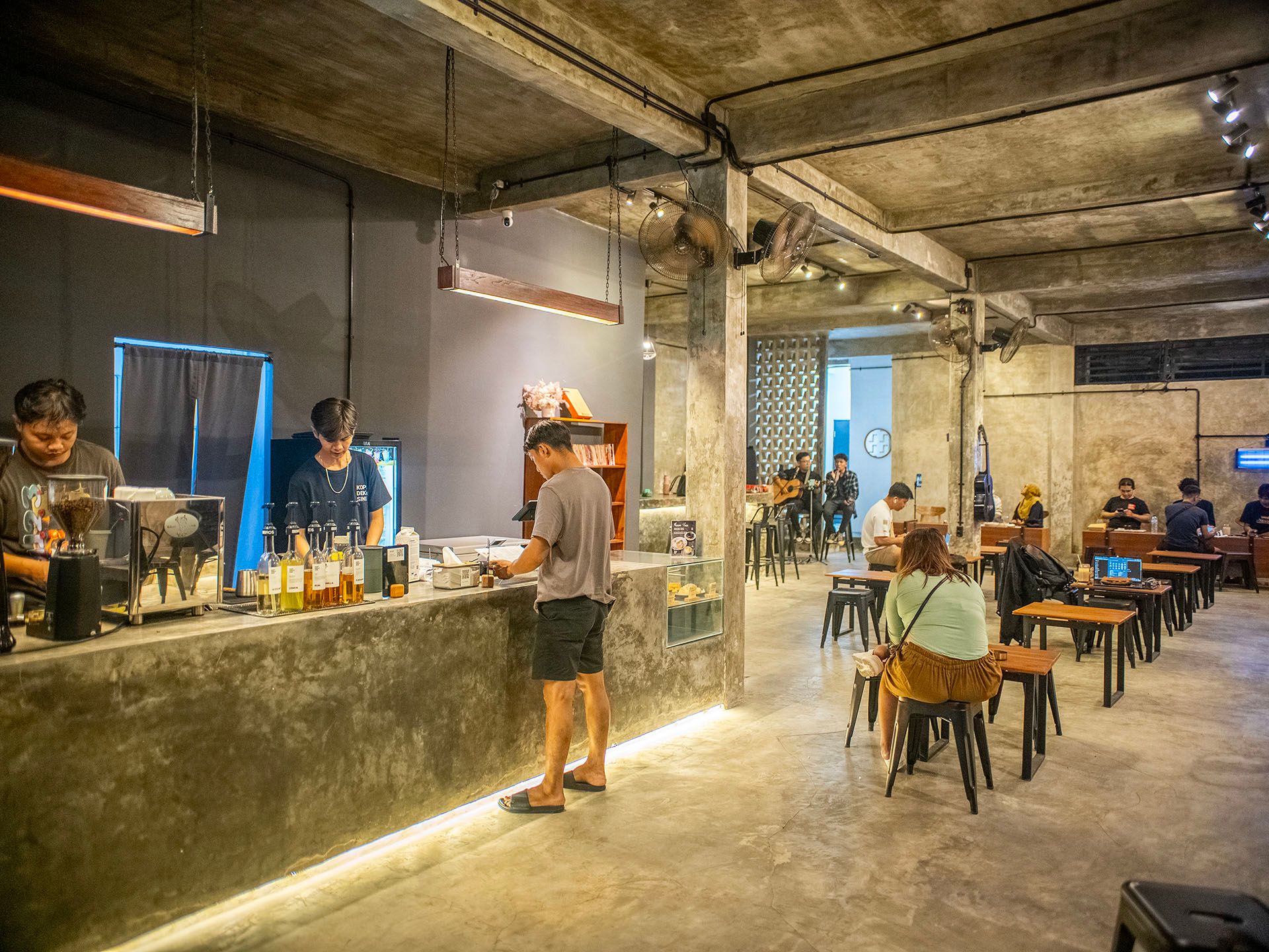 KDS Photo ambience 1.jpg